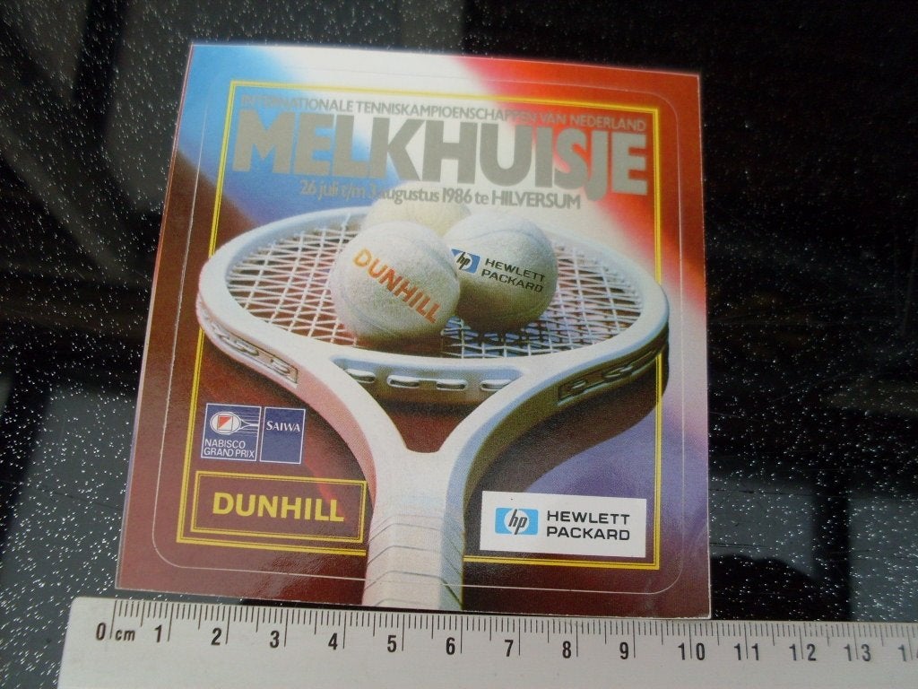 sticker int tennis kamp van ned melkhuisje 1986 hilversum, Verzenden, Zo goed als nieuw, Sport