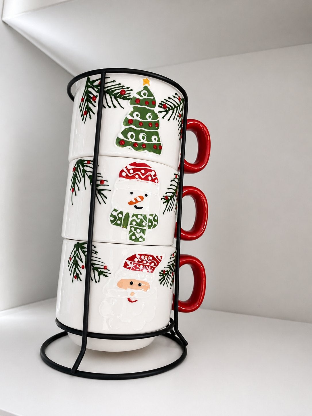 Kerstmokken in houder - Set van 3 met Kerstboom, Sneeuwpop,, Ophalen, Keramiek, Mok, Zo goed als nieuw