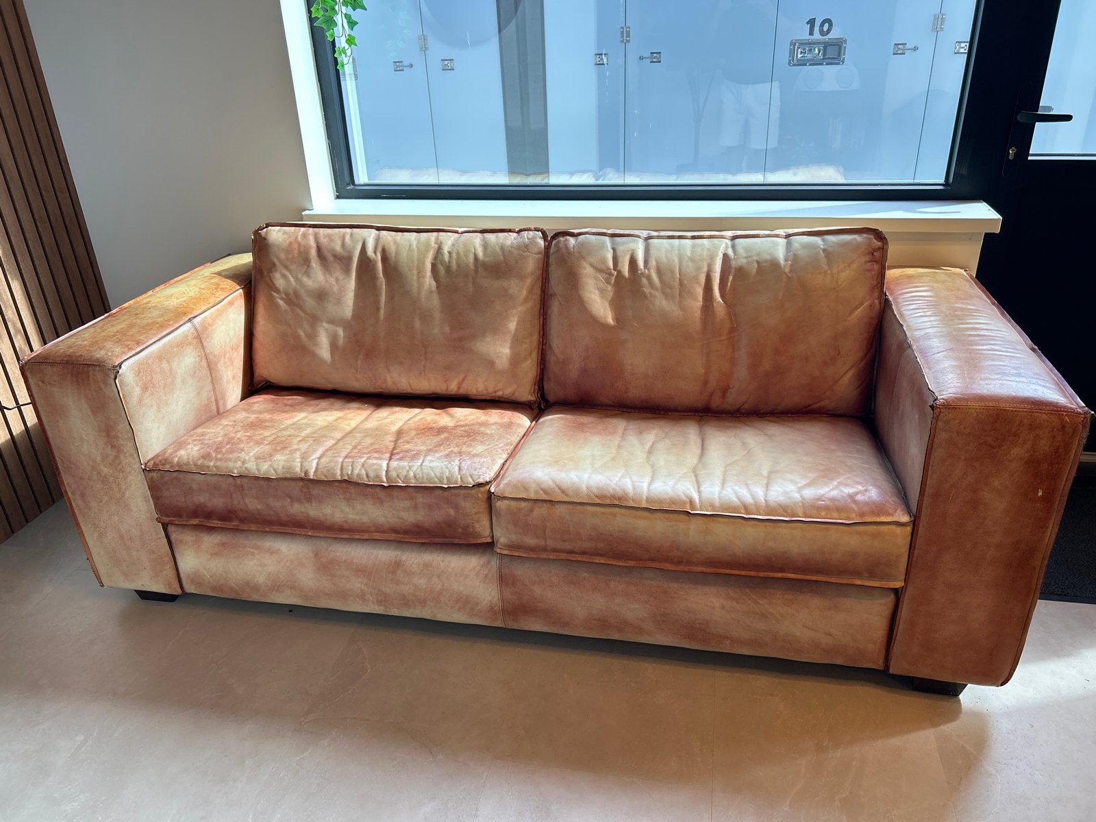 Leren 2-zitsbank - Vintage stijl, Huis en Inrichting, Banken | Bankstellen, Ophalen, Gebruikt, Tweepersoons, Rechte bank