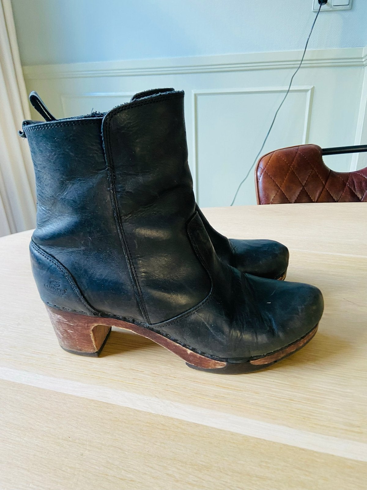 Clumpy / Zwarte leren enkellaarsjes maat 41, Kleding | Dames, Ophalen of Verzenden, Gedragen, Zwart, Lage of Enkellaarzen