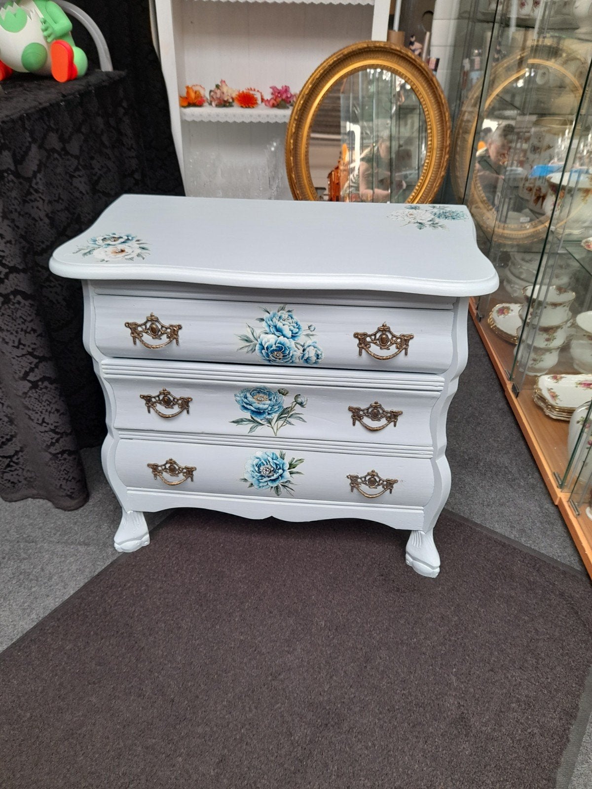 Leuke brocante buik kastje, Huis en Inrichting, Zo goed als nieuw, 3 of 4 laden, Minder dan 100 cm, 25 tot 50 cm