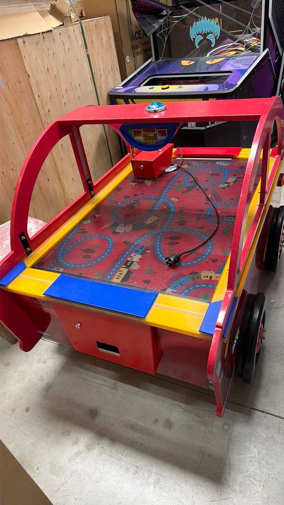 Mini airhockey wik . Goed werkend op euro, Ophalen of Verzenden, Zo goed als nieuw