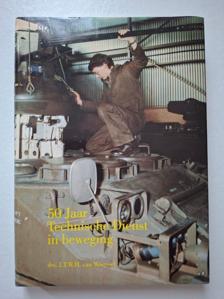 boek, Landmacht *50 jaar Technische Dienst in beweging., Verzamelen, Ophalen of Verzenden, Landmacht, Nederland, Boek of Tijdschrift