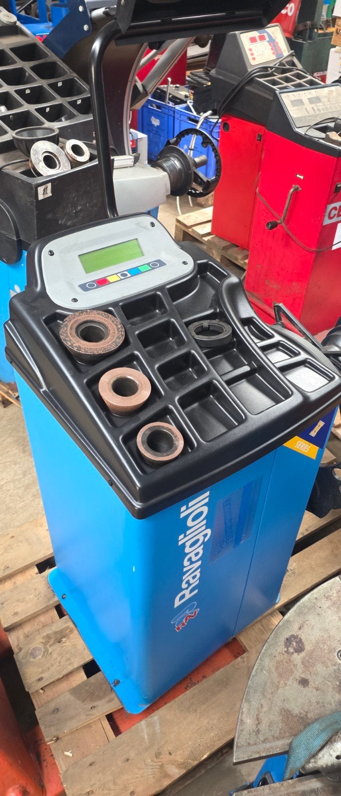 Ravaglioli G2.116/117H Bandenbalanceermachine, Auto diversen, Ophalen, Nieuw