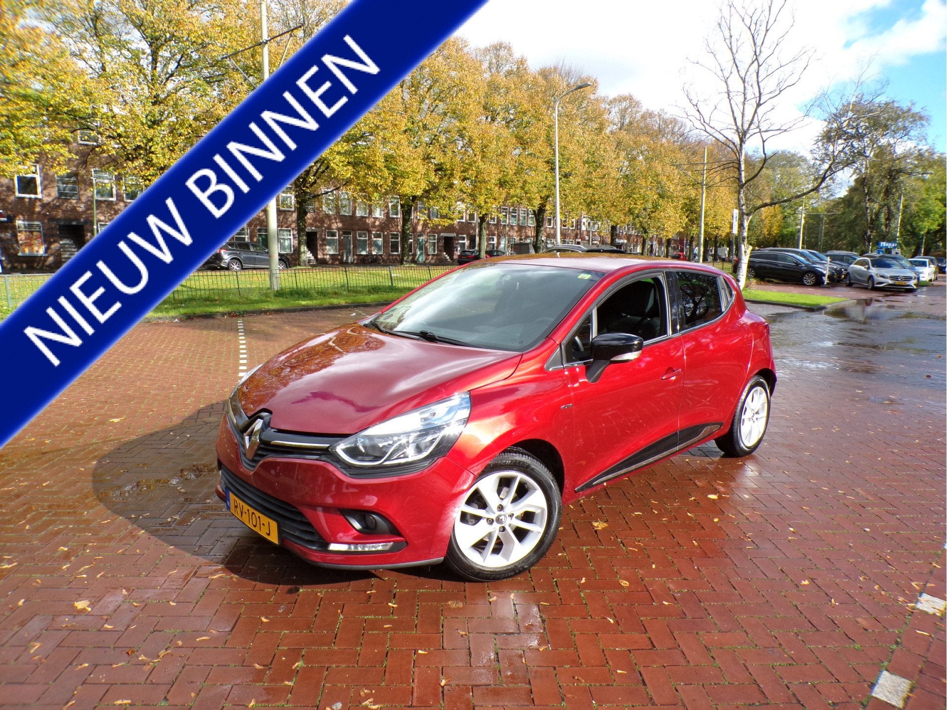 Renault Clio 0.9 TCe Limited 2e eigenaar (bj 2018), Voorwielaandrijving, Gebruikt, 49 €/maand, Origineel Nederlands