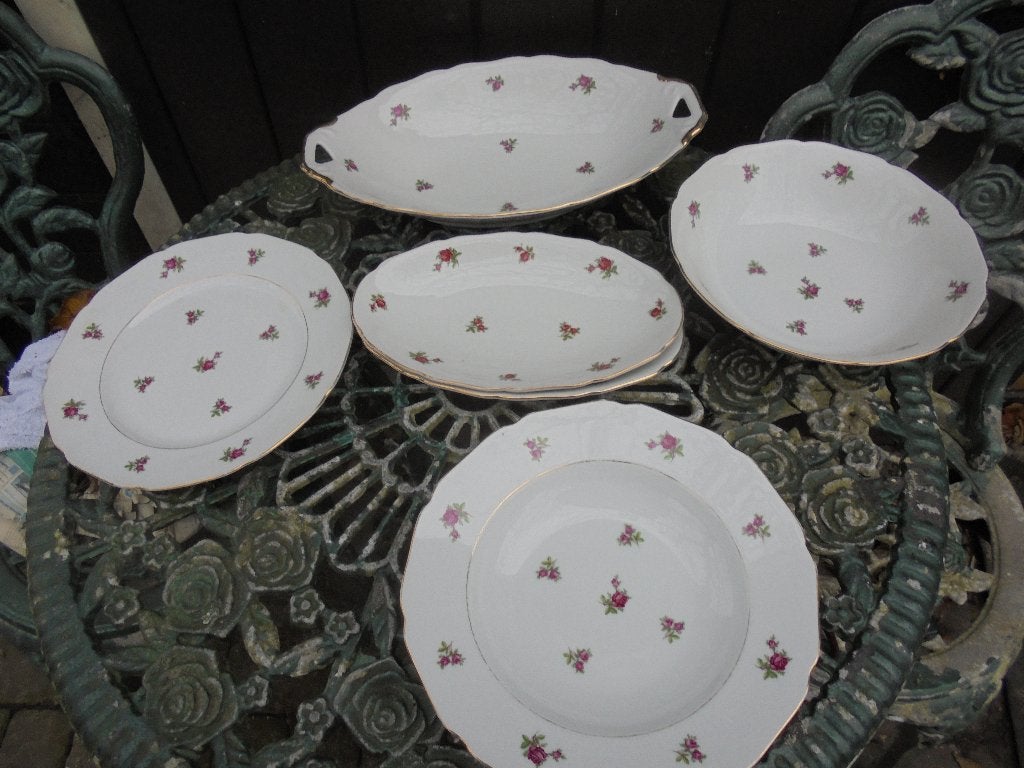 Serviesdelen, div. schalen RGK vol met roze roosjes, Ophalen of Verzenden