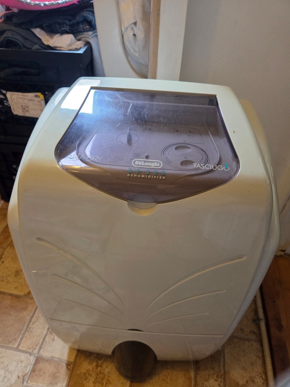 DeLonghi AriaDry DE220 Luchtontvochtiger - Goede staat, Ophalen, Gebruikt, Luchtontvochter