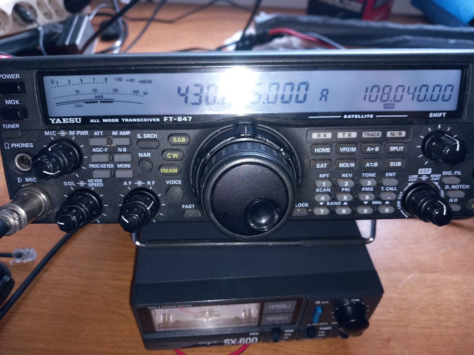 yaesu ft 847 hf  2 en 70 en sat, Ophalen, Gebruikt, Zender en Ontvanger
