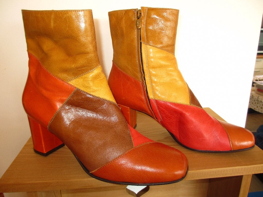 Noe laarsjes patchwork leer mt 40 oker/oranje, Kleding | Dames, Schoenen, Lage of Enkellaarzen, Oranje, Ophalen of Verzenden, Zo goed als nieuw