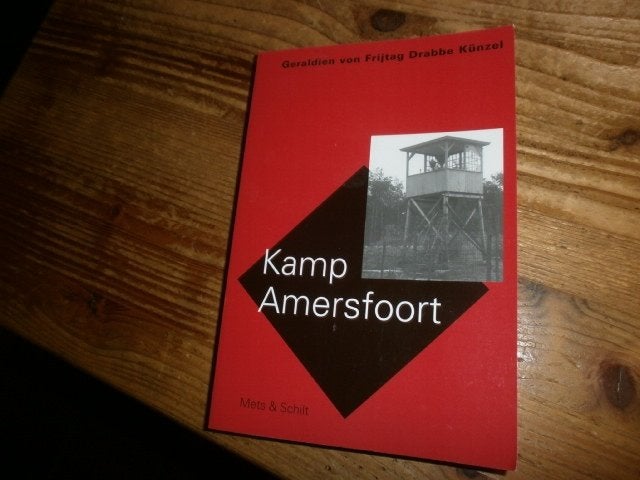 kamp amersfoort met fotos in de tekst, Ophalen of Verzenden, Tweede Wereldoorlog, Gelezen, Overige onderwerpen