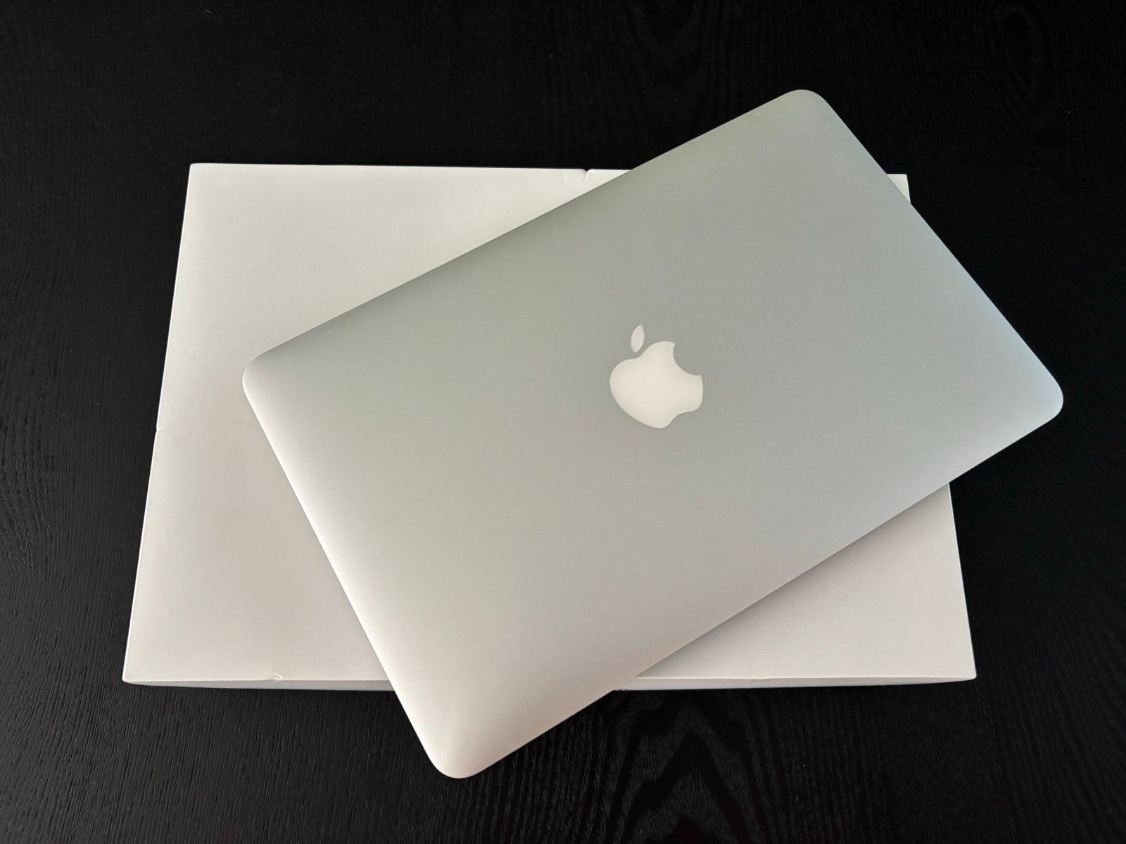 MacBook Air 11-inch (2014) - Zo goed als nieuw, Computers en Software, Apple Macbooks, Ophalen, Qwerty, Zo goed als nieuw, 128 GB of minder