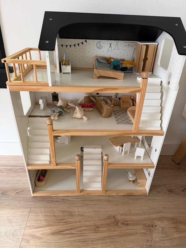 Poppenhuis Petit Amelie, Ophalen, Gebruikt, Poppenhuis