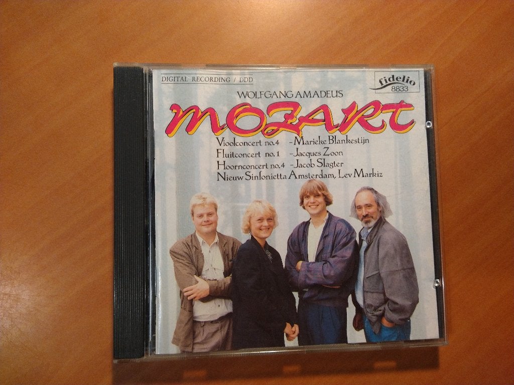 CD Mozart - Nieuw Sinfonietta Amsterdam - Lev Markiz, Ophalen of Verzenden, Classicisme, Zo goed als nieuw, Overige typen