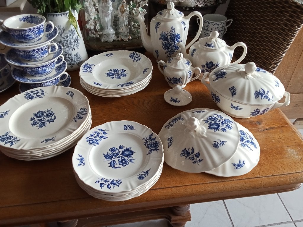 P Regout serie Bouquet Bleu,, Ophalen of Verzenden