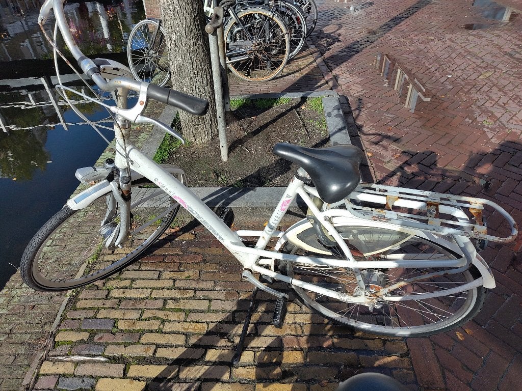 Oude fiets voor onderdelen (kapotte naaf), Ophalen, Gebruikt, Batavus, Versnellingen