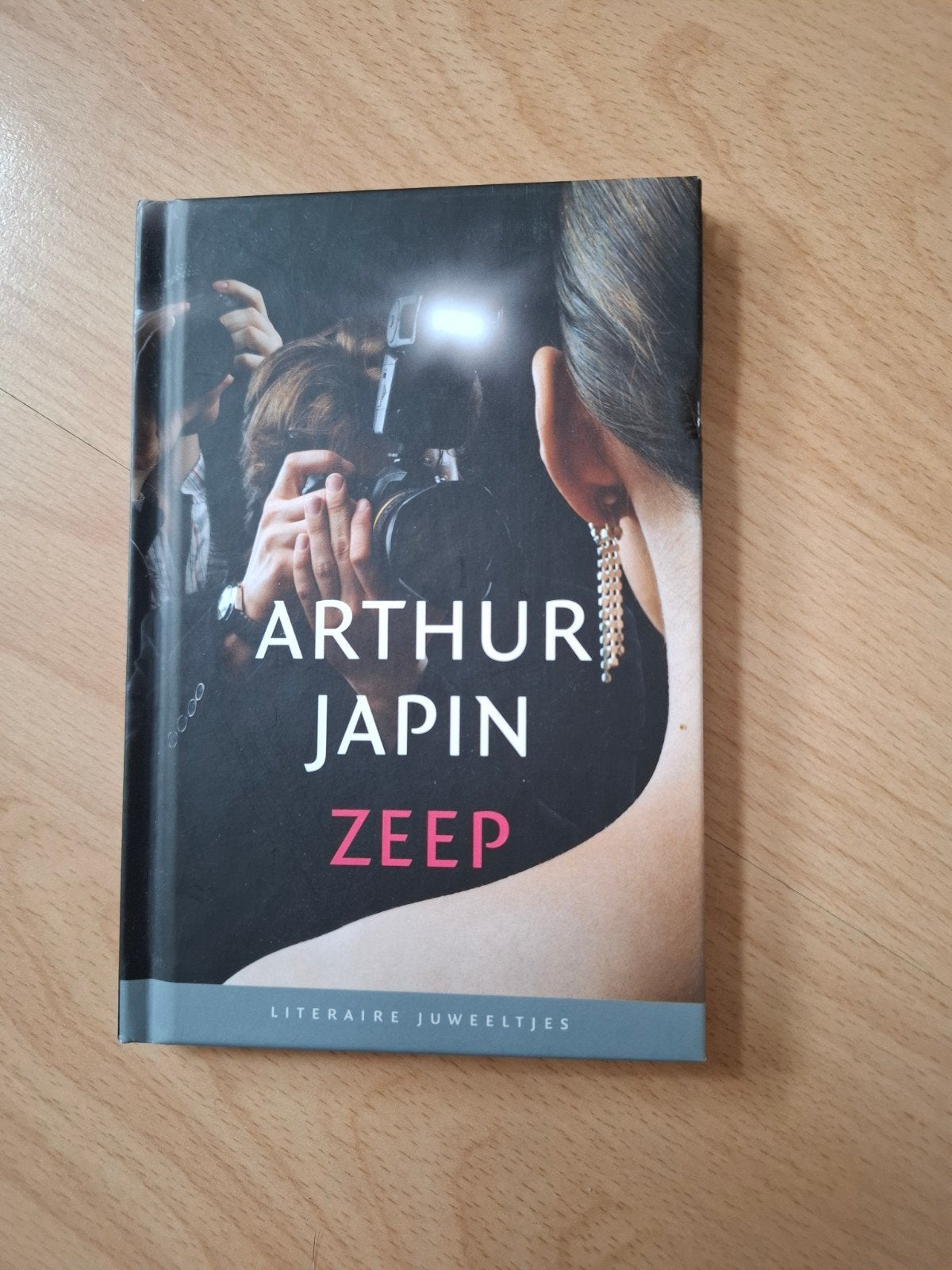 Arthur Japin Zeep, Ophalen of Verzenden, Zo goed als nieuw