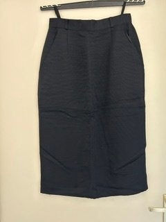 Zwarte rok met split met knopen achter, Kleding | Dames, Zwart, Maat 36 (S), Gedragen, Onder de knie