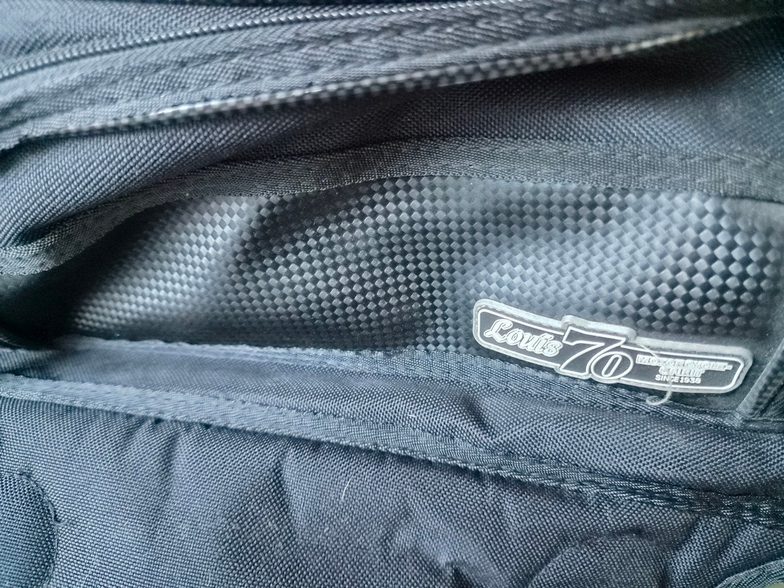 Tanktas met magneten van louis, Ophalen, Gebruikt