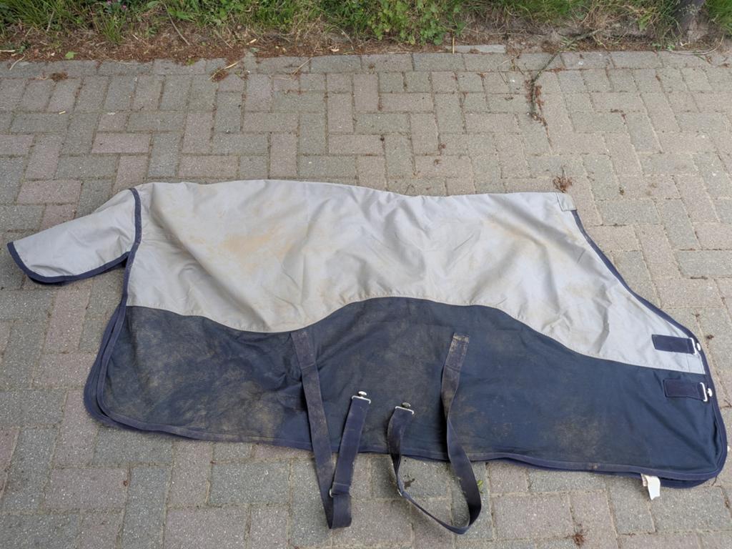HKM waterdichte vliegendeken 195cm, Dieren en Toebehoren, Paarden en Pony's | Dekens en Dekjes, Ophalen of Verzenden, Zo goed als nieuw
