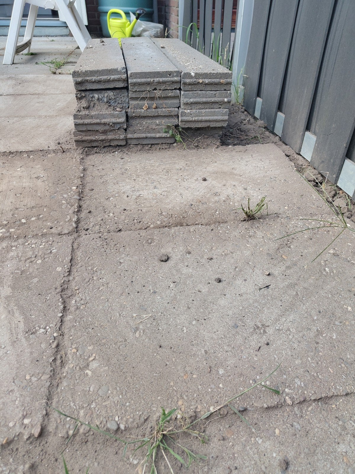 Gratis af te halen – diverse betontegels, klinkers en stenen, Ophalen, Gebruikt, Beton, Klinkers