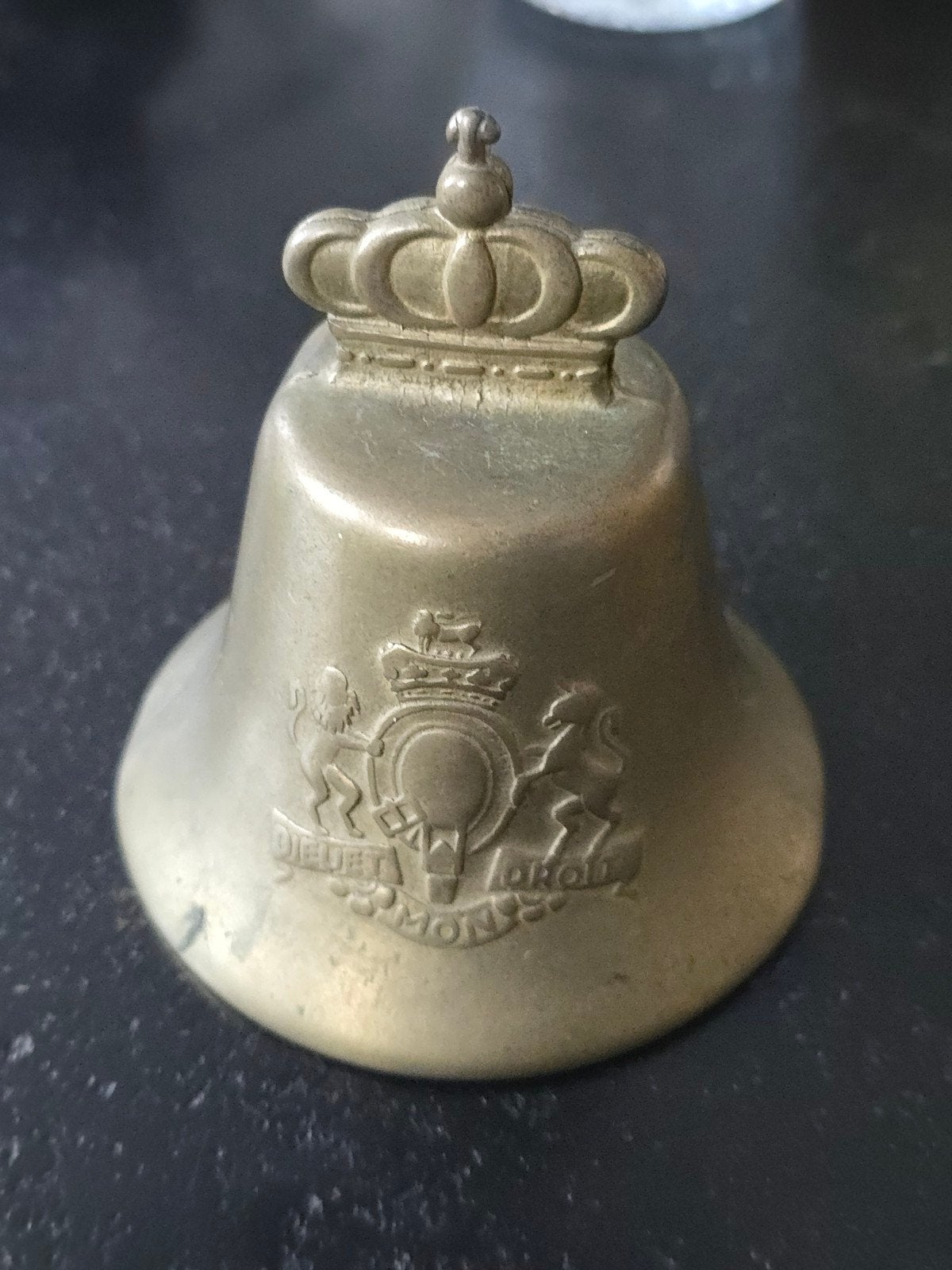 Antieke massief bronzen bel | Dieu et Mon Droit Engeland €25, Ophalen of Verzenden, Brons