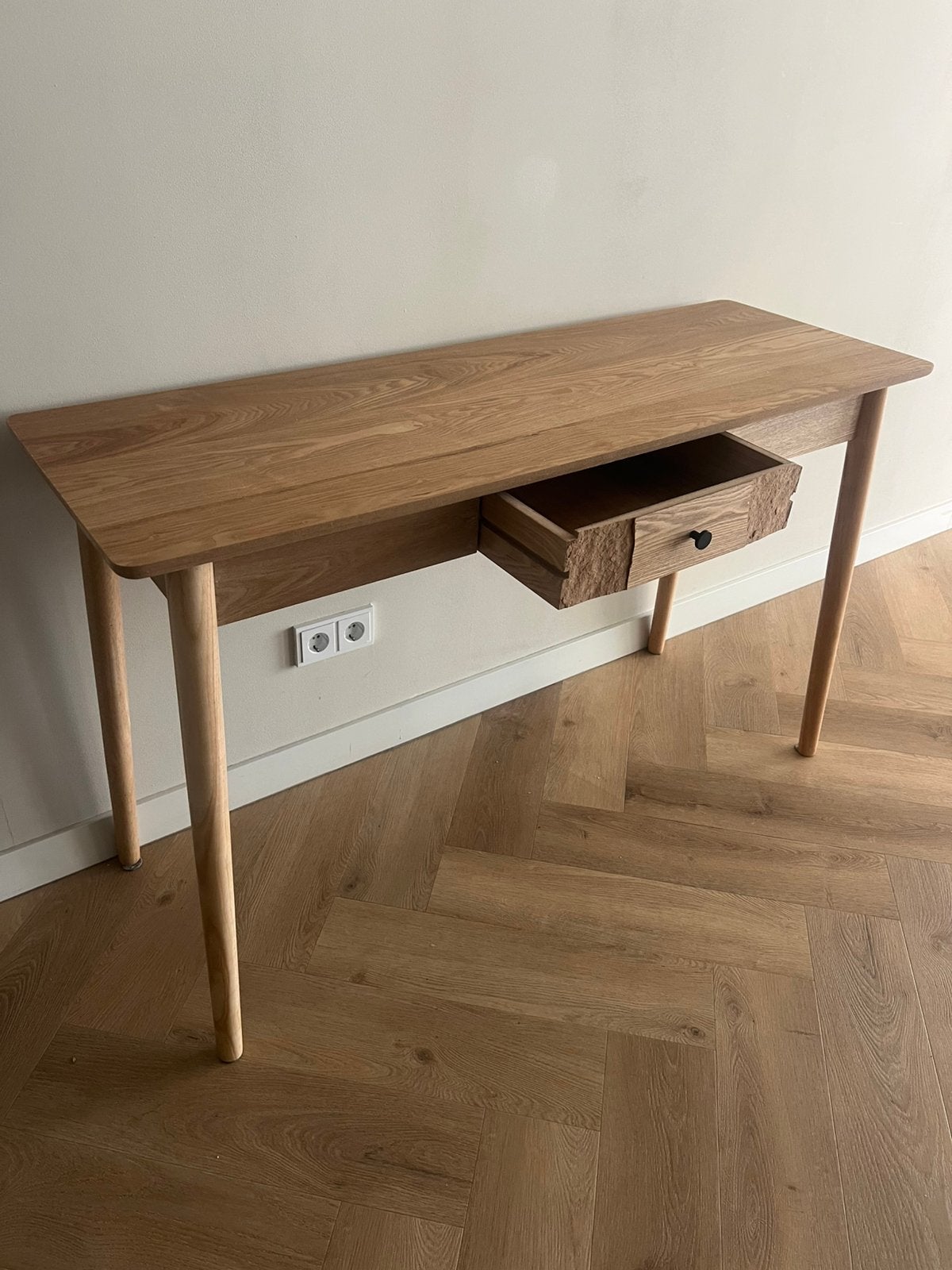 Bureau, Ophalen