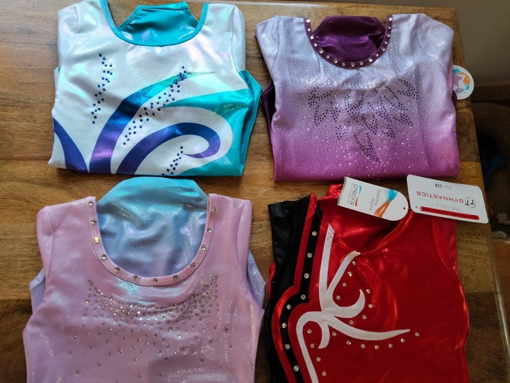 Turnpakje/turnpakjes maat 128 SALE nu 12,50 per setje, Kindermaat 122 t/m 140, Ophalen of Verzenden, Nieuw, Turnpak(je)