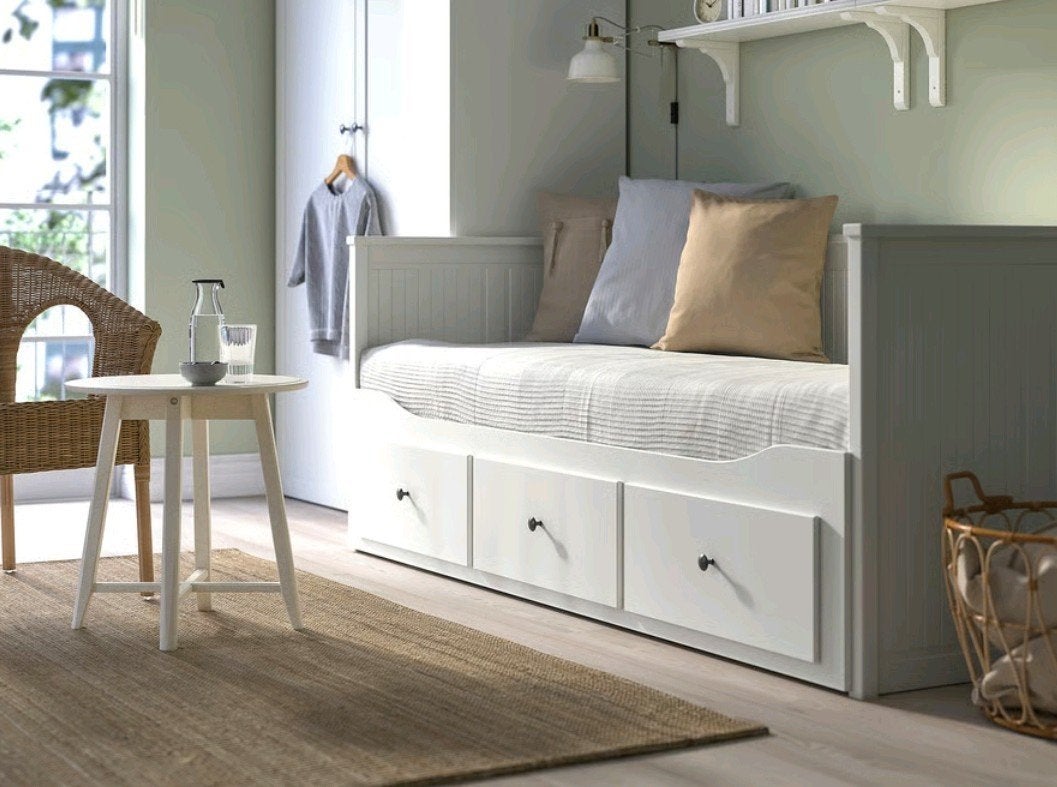 Ikea Hemnes bed, uitschuifbaar-van 1 naar 2 persoonsbed bank, Ophalen, Verstelbaar, Eenpersoons, Wit