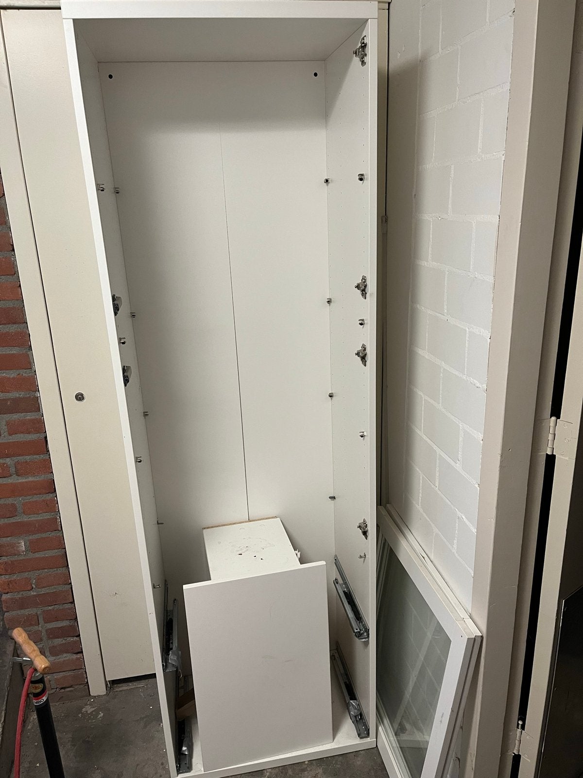 IKEA Besta vitrinekast met glazen deuren en lades, Ophalen, Gebruikt, 50 tot 100 cm, Glas