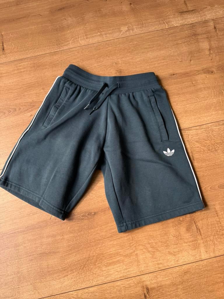 Adidas korte broek, Ophalen of Verzenden, Gebruikt, Jongen, Broek