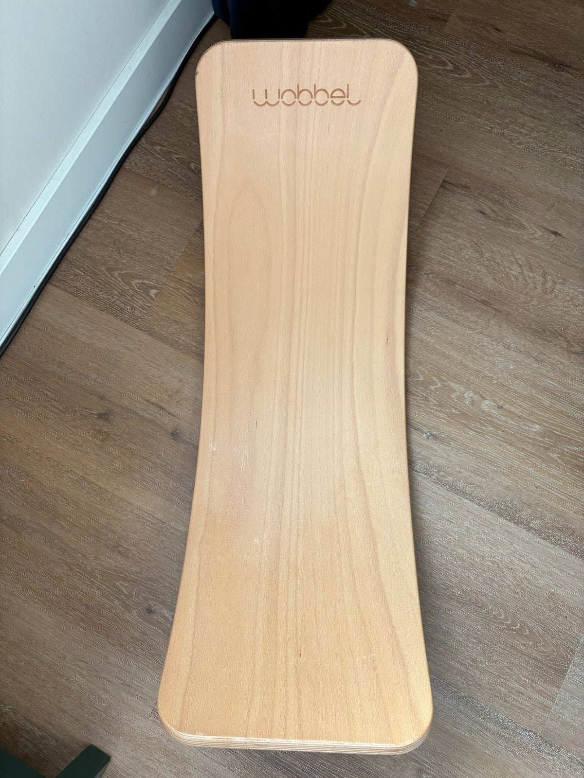 Wobbel Board met Vilt - Natuurlijk Hout en Blauw Vilt