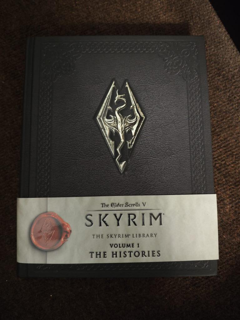The Skyrim Library, Volume I: The Histories, Boeken, Ophalen of Verzenden, Zo goed als nieuw