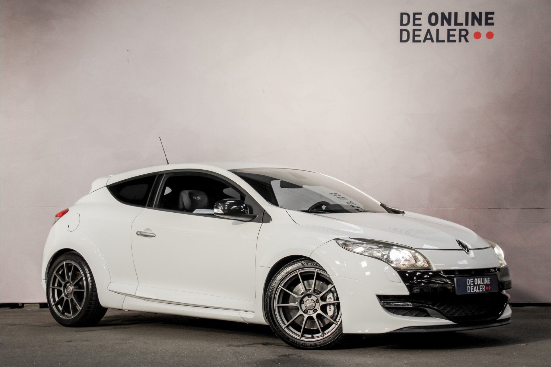 Renault Mégane Coupe 2.0 RS Turbo 250 |18inch|Xenon|Sportui, Voorwielaandrijving, 1362 kg, Gebruikt, 4 cilinders