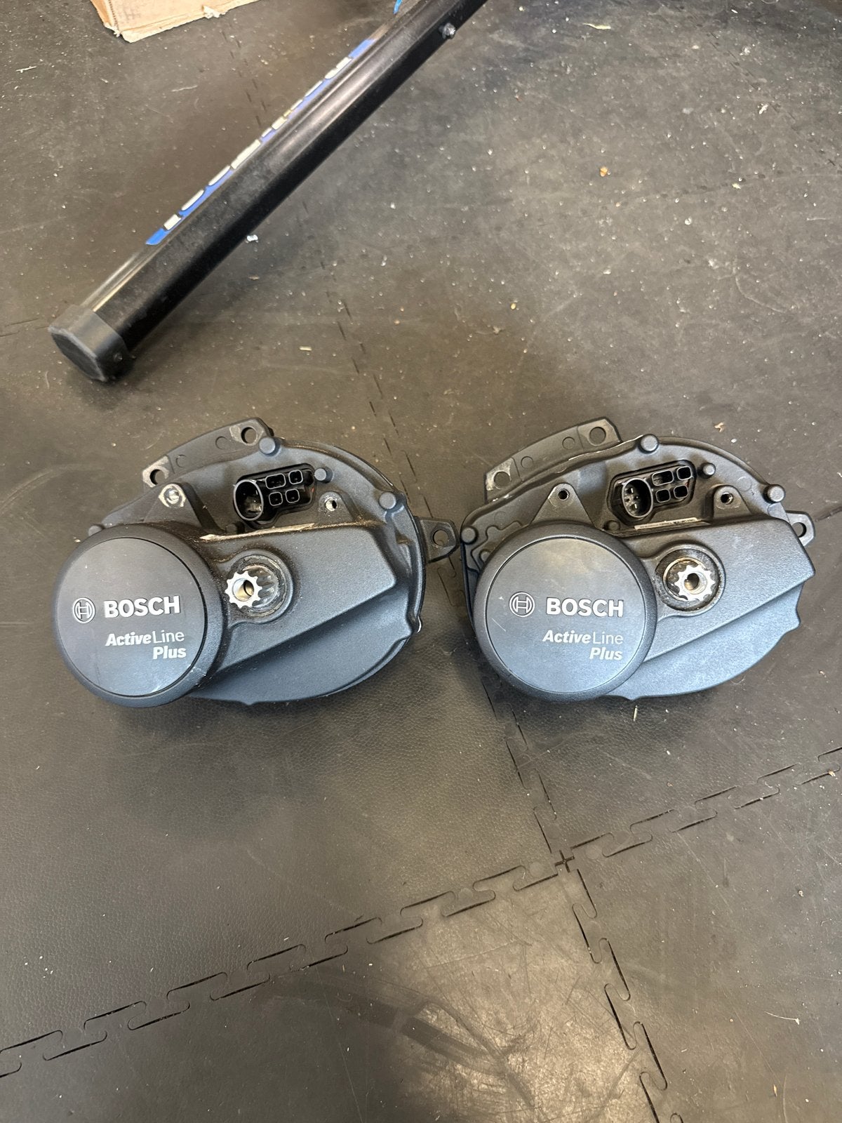 Bosch Active Line Plus Motor (2 stuks) defect, Fietsen en Brommers, Fietsonderdelen, Elektrische fiets, Gebruikt, Overige materialen