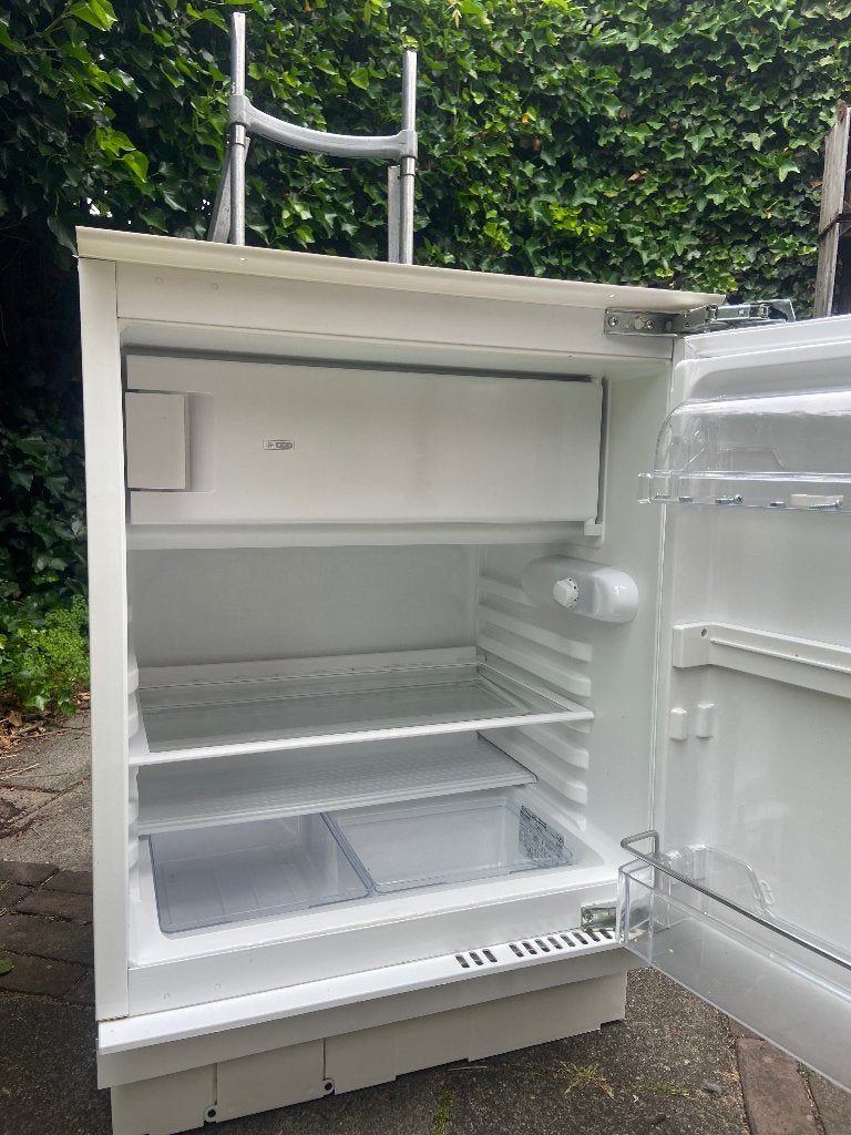 Inbouw koel-vriescombinatie IKEA huttra, Gebruikt, 100 tot 150 liter, 45 tot 60 cm, Met vriesvak