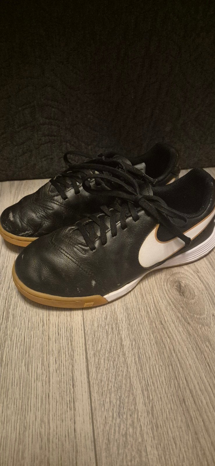 Nike Tiempo Legend voetbalschoen - maat 36,5, Gebruikt, Ophalen of Verzenden, Nike, Jongen of Meisje