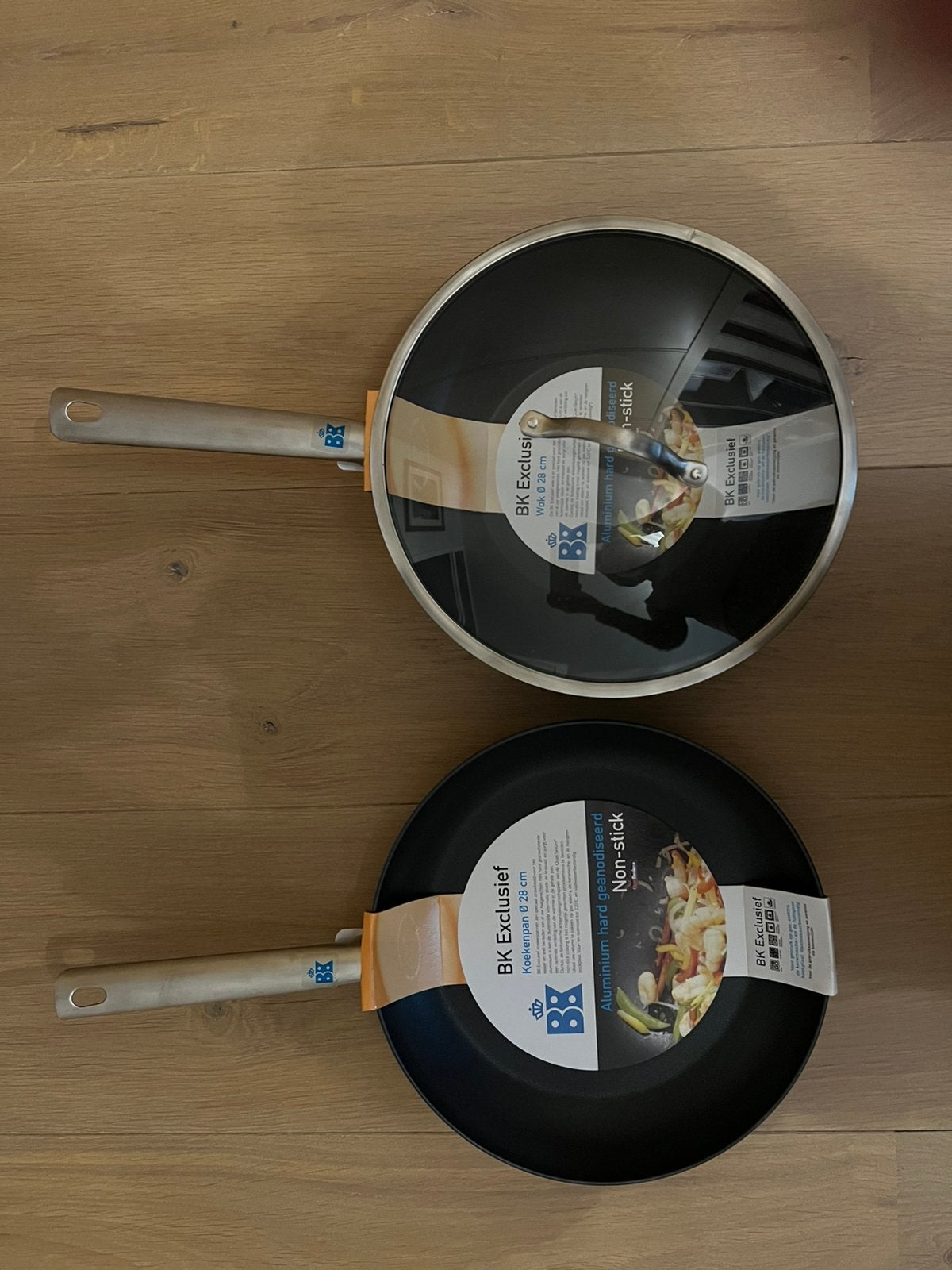 BK wokpan en koekenpan met glazen deksel nieuw!, Huis en Inrichting, Ophalen of Verzenden, Nieuw, Rvs, Wok