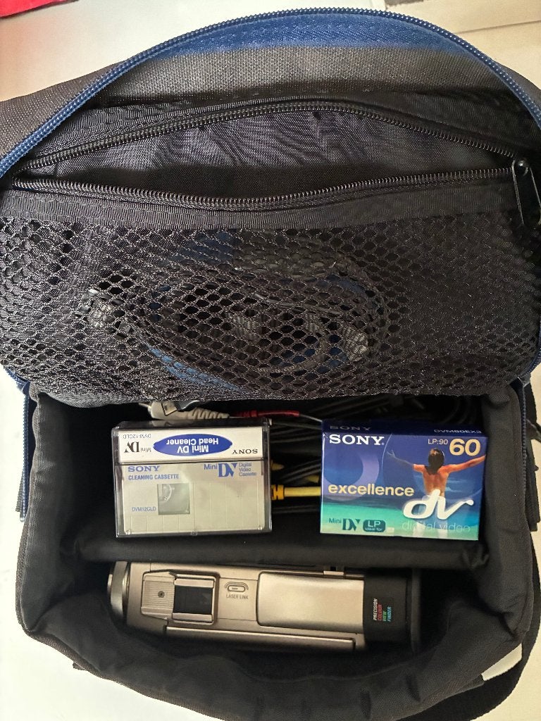 Te koop Digitale Video Camera Recorder (Digital HandyCam)., Montage of Bewerking