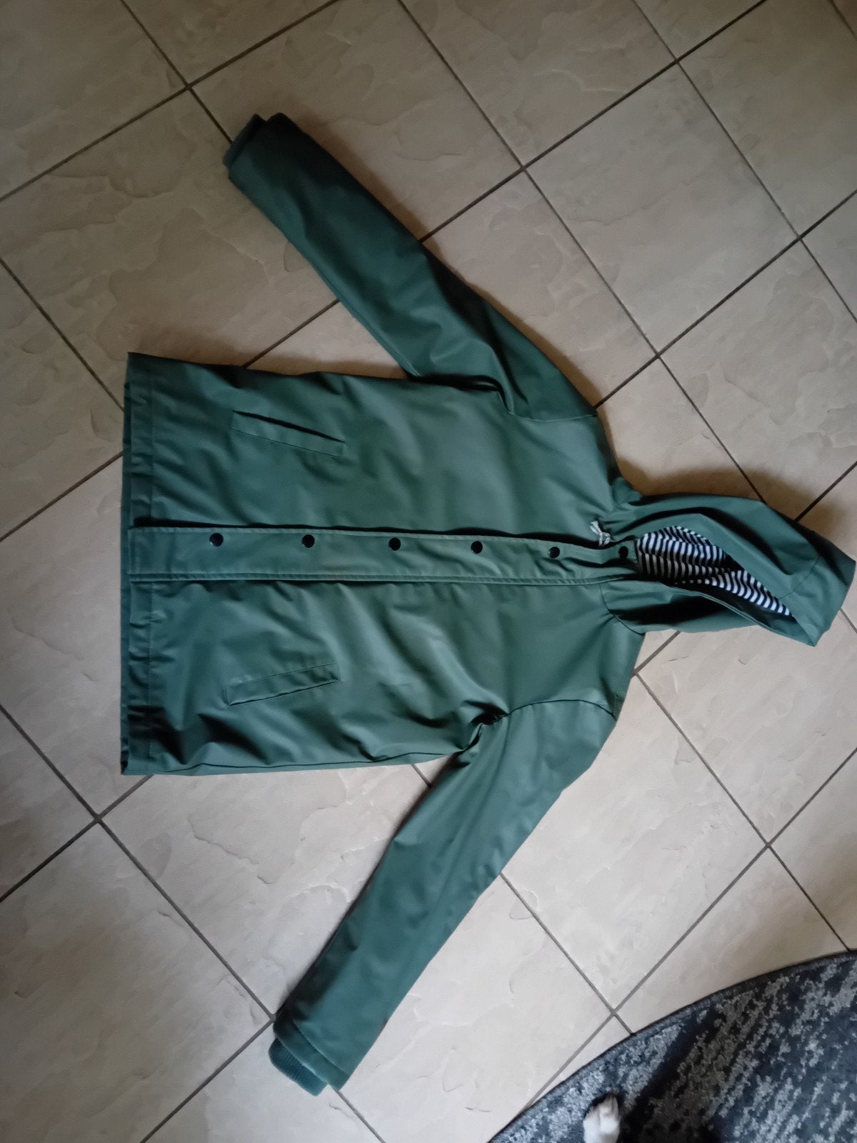 groene tussen/ regenjas maat 146/152, Jongen of Meisje, Ophalen of Verzenden, Zo goed als nieuw, Hema