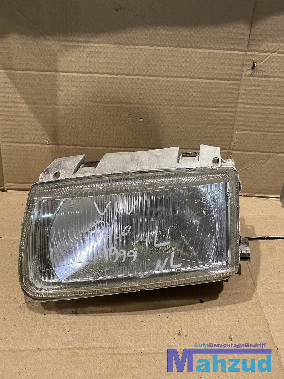 VW POLO 6N 6N1 LINKER koplamp links, Auto-onderdelen, Gebruikt, Volkswagen, Volkswagen AG, Berliner Ring 2
38440  Wolfsburg, DE