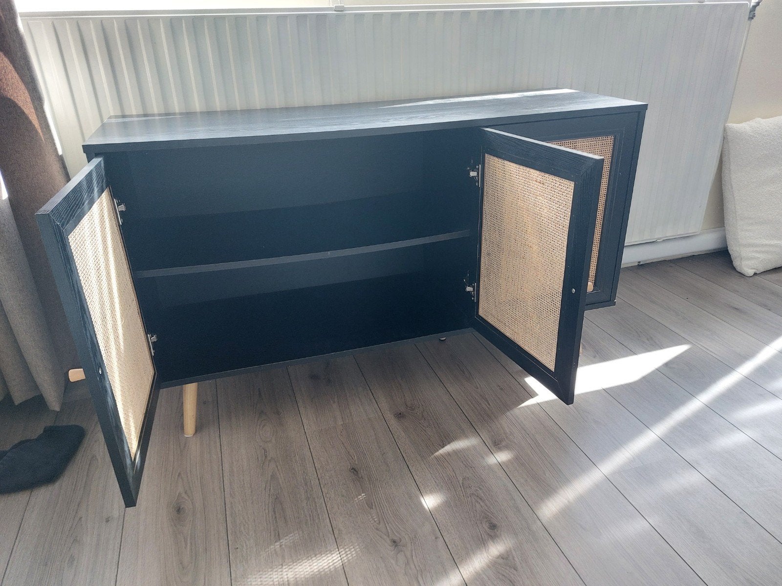 Zwarte rotan dressoir en nachtkastje set, Ophalen of Verzenden, Zo goed als nieuw