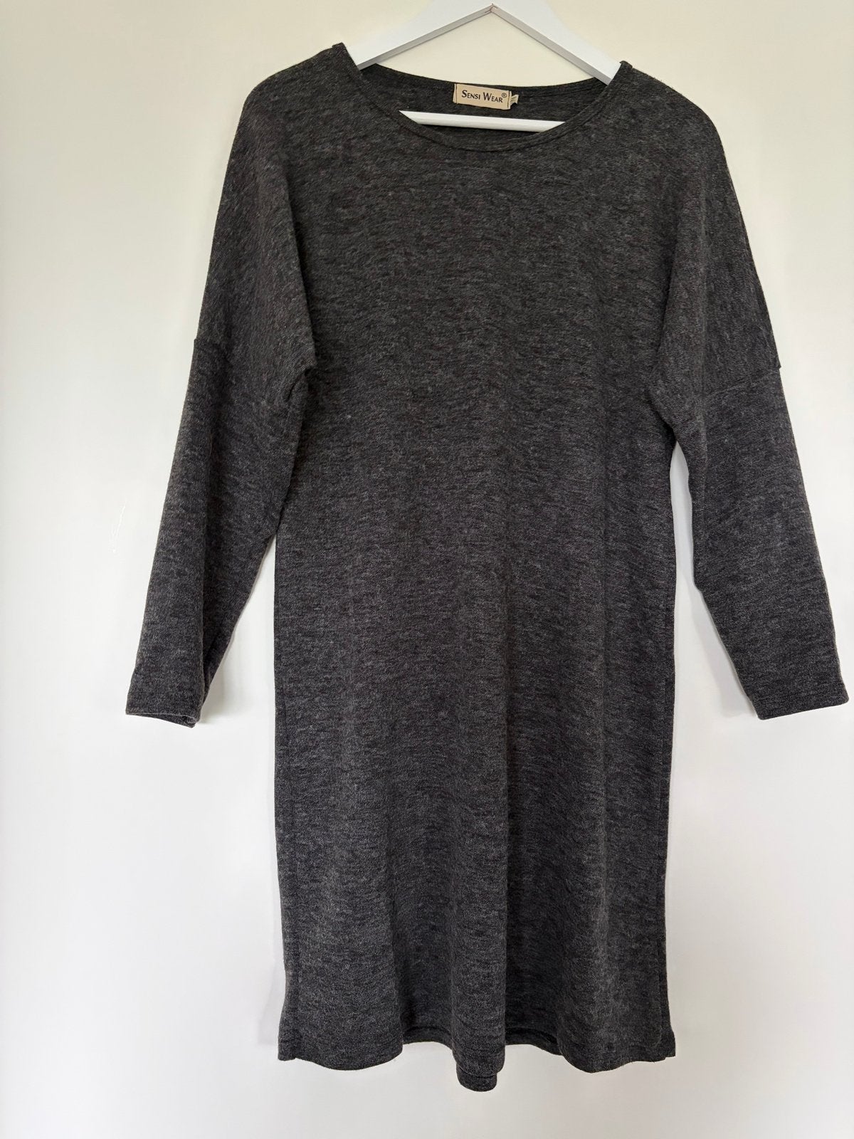 Donkergrijze jurk Sensi Wear maat S/M, Maat 38/40 (M), Ophalen of Verzenden, Zo goed als nieuw, Grijs