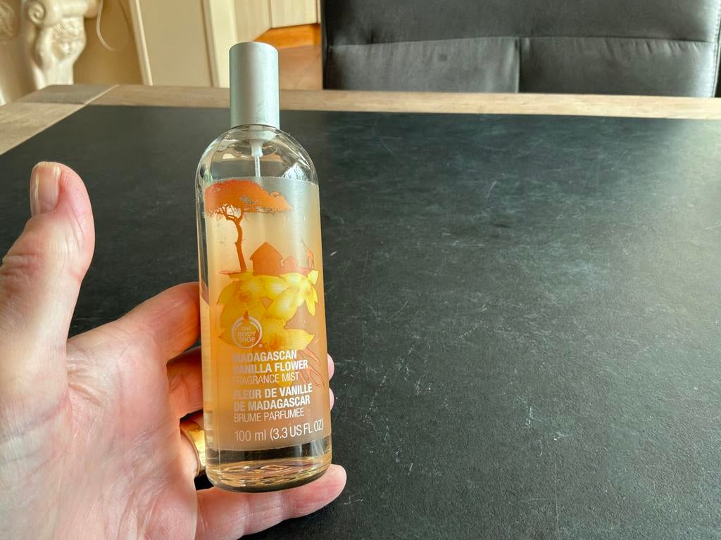 The Body Shop Madagascan Vanille Flower Brume Parfumee 100ml, Ophalen of Verzenden, Zo goed als nieuw