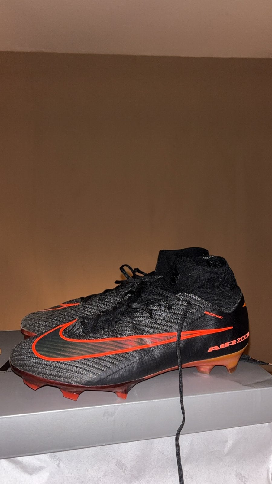 Nike Mercurial elite Voetbalschoenen Zwart Oranje Maat 44, Sport en Fitness, Voetbal, Maat XS of kleiner, Ophalen of Verzenden