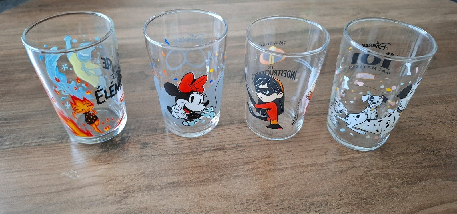 Disney glazen - 101 Dalmatiërs, Minnie, Incredibles, Verzamelen, Disney, Ophalen of Verzenden, Overige figuren, Zo goed als nieuw