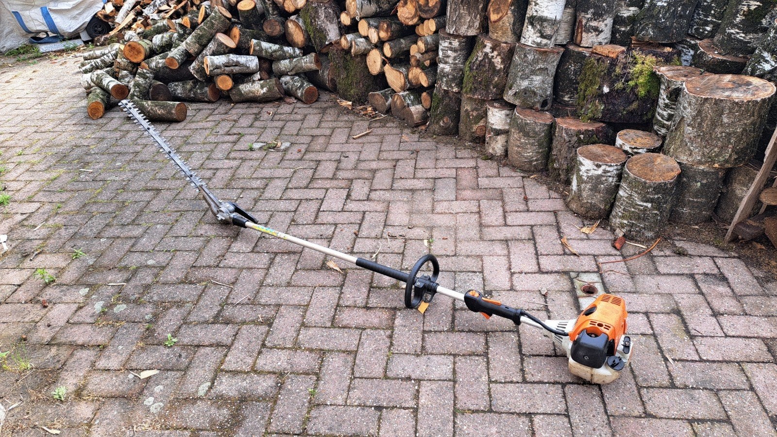 Stihl HL 100 stokheggenschaar 2014 met garantie., Ophalen, Gebruikt, ????, HL 100