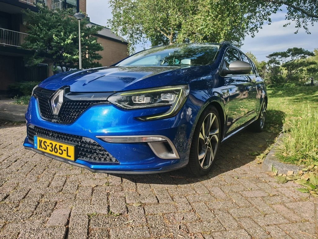 Renault Mégane 1.6 GT Turbo 205 EDC Estate 2016 Blauw, Auto's, Renault, 1618 cc, 4 cilinders, Origineel Nederlands, Grijs