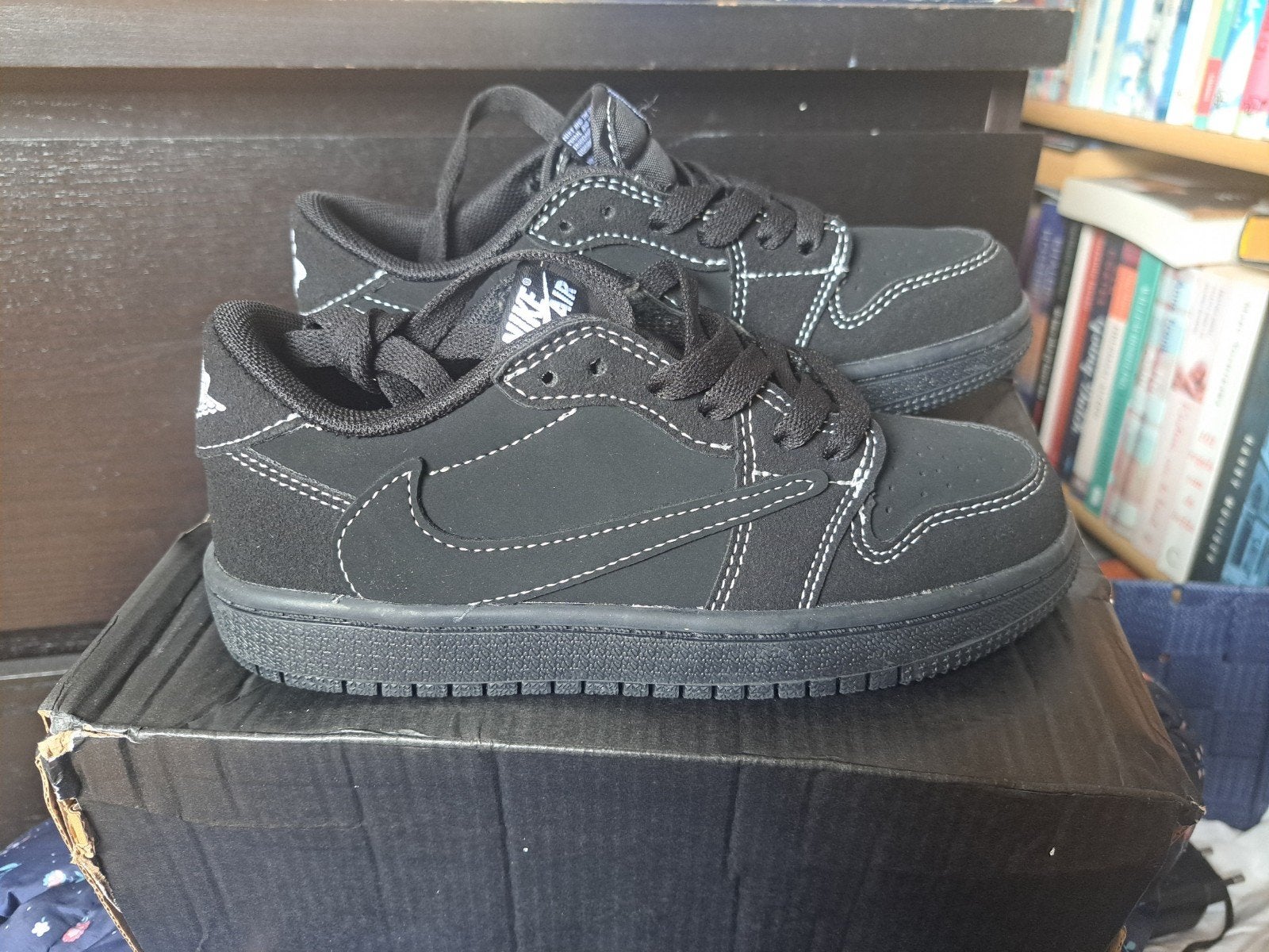 Nike Air Jordan Travis Scott Black Phantom EU 31, Jongen of Meisje, Schoenen, Nieuw, Ophalen of Verzenden