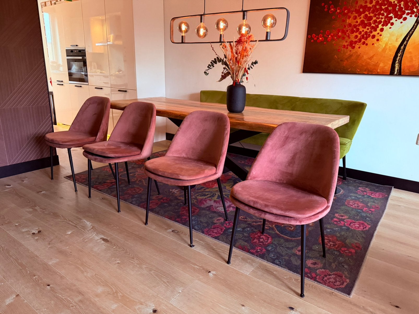 4 Woood Amy eetkamerstoelen, Huis en Inrichting, Ophalen, Overige kleuren, Roze velvet, Zo goed als nieuw