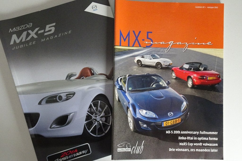 2x Mazda MX-5 Magazines - 20 jaar MX-5, Ophalen of Verzenden, Zo goed als nieuw, Mazda